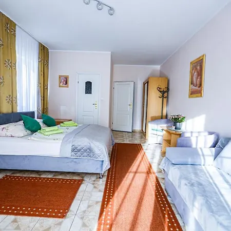 Nadmorska Centrum Kwatera prywatna *